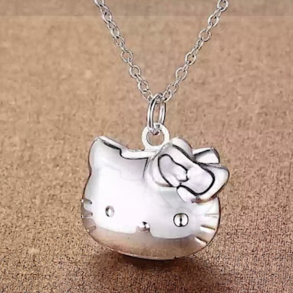 STERLING SILVER HELLO KITTY PENDENT LOCKET NECKLACE - Picture 3 of 4